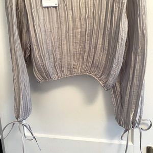 Metallic grey crop top-NWT